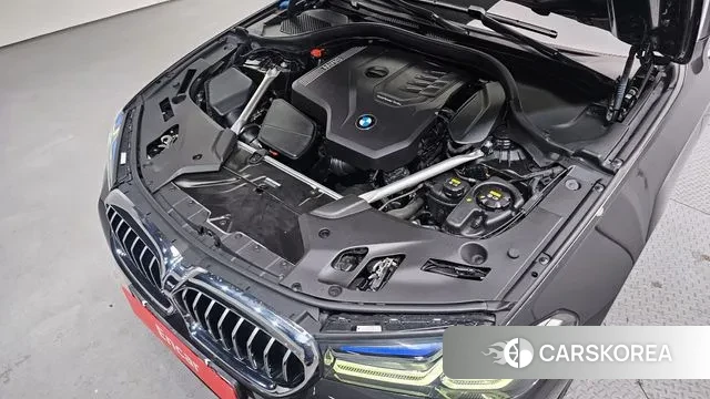 BMW 5 Series (G30) id 3675294 из Кореи 16