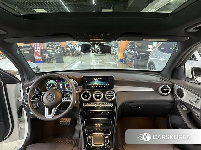 Mercedes-Benz GLC 2021 Белый из Китая, фото 6