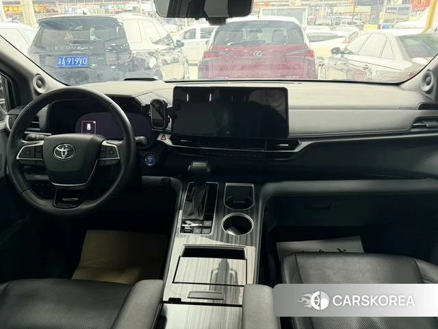 Toyota Saina 2022 Белый из Китая, фото 6