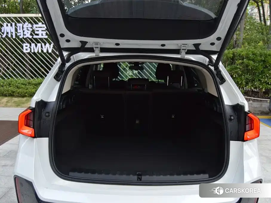 BMW X1 id 4679816 из Китая 10