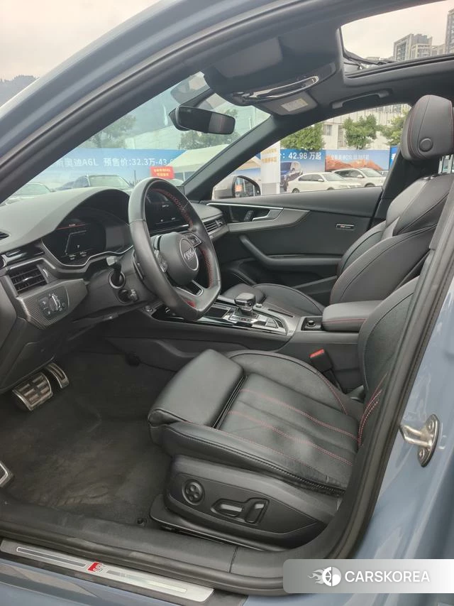 Audi A4L id 4276828 из Китая 10