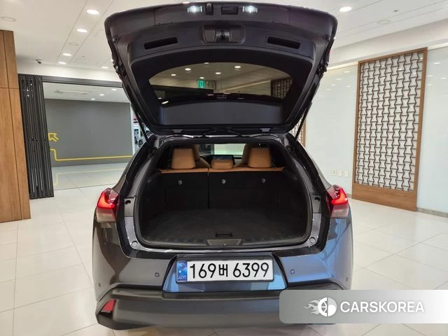 Lexus UX300h id 4366245 из Кореи 11