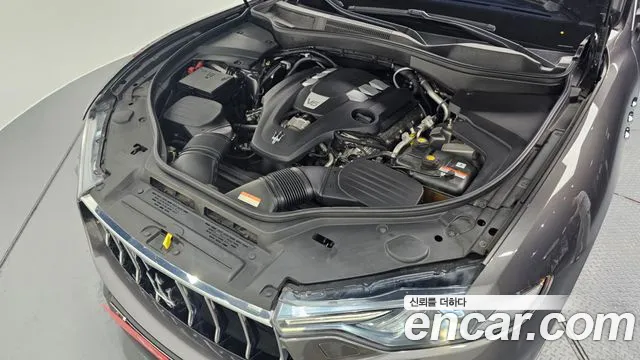 Maserati Levante id 2758750 из Кореи 16