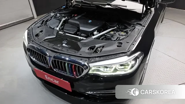 BMW 5 Series (G30) id 3356751 из Кореи 16