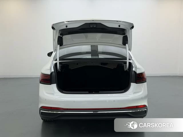 Volkswagen Sagitar id 3969182 из Китая 16