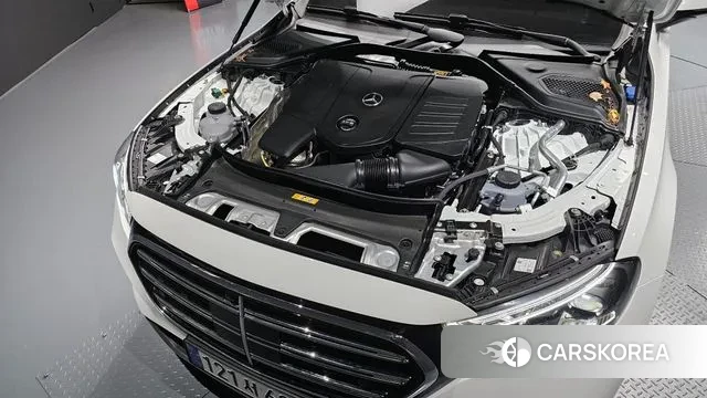 Mercedes-Benz E-Class W214 id 3731645 из Кореи 16