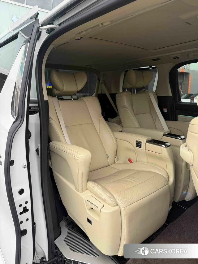 Toyota Elfa id 4276596 из Китая 8