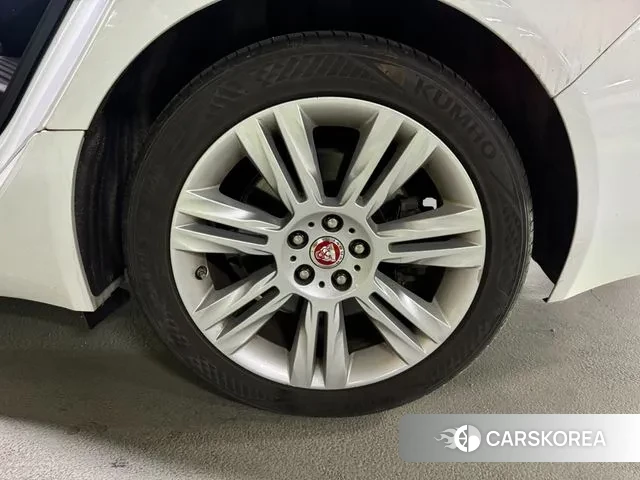 Jaguar XF (X260) id 3413366 из Кореи 16