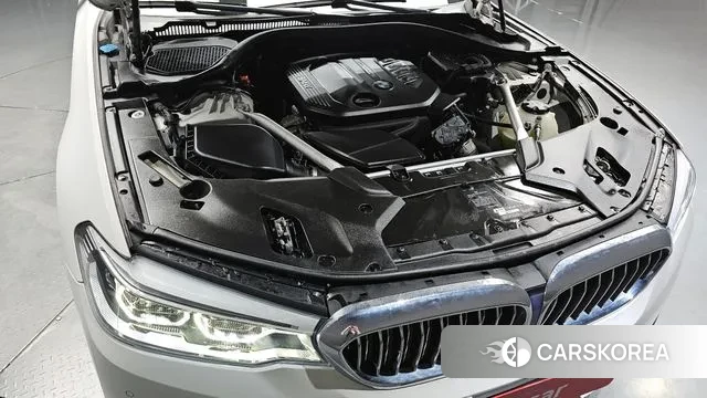 BMW 5 Series (G30) id 3407769 из Кореи 16