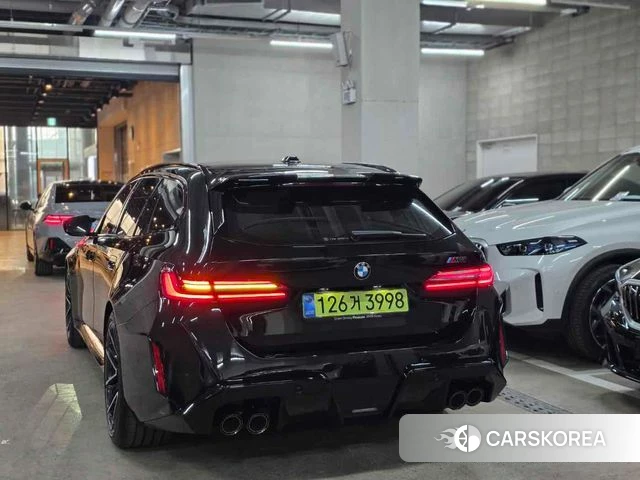BMW M5 (G90) 2025 Черный из Кореи, фото 6