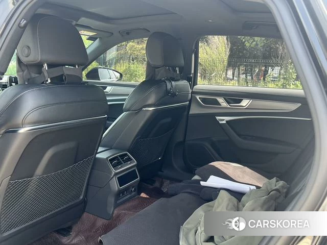 Audi A6L id 4359001 из Китая 8