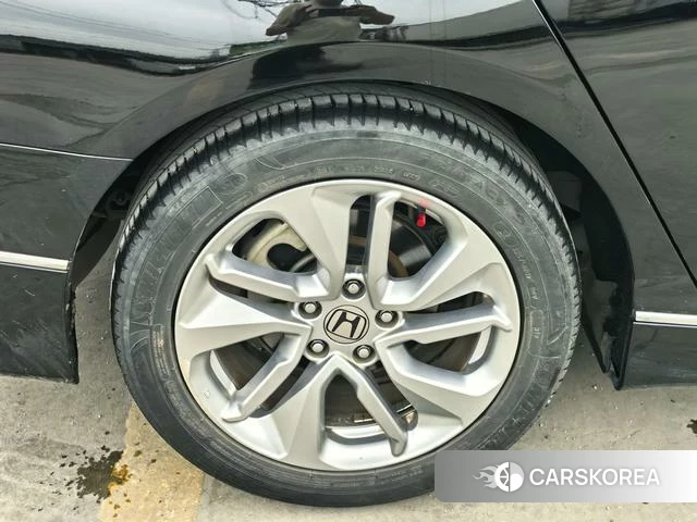 Honda Accord id 4328749 из Китая 28