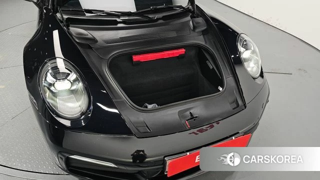 Porsche 911(992) id 4900173 из Кореи 16
