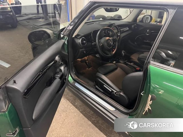 Mini Cooper 2023 Темно-зеленый из Кореи, фото 6