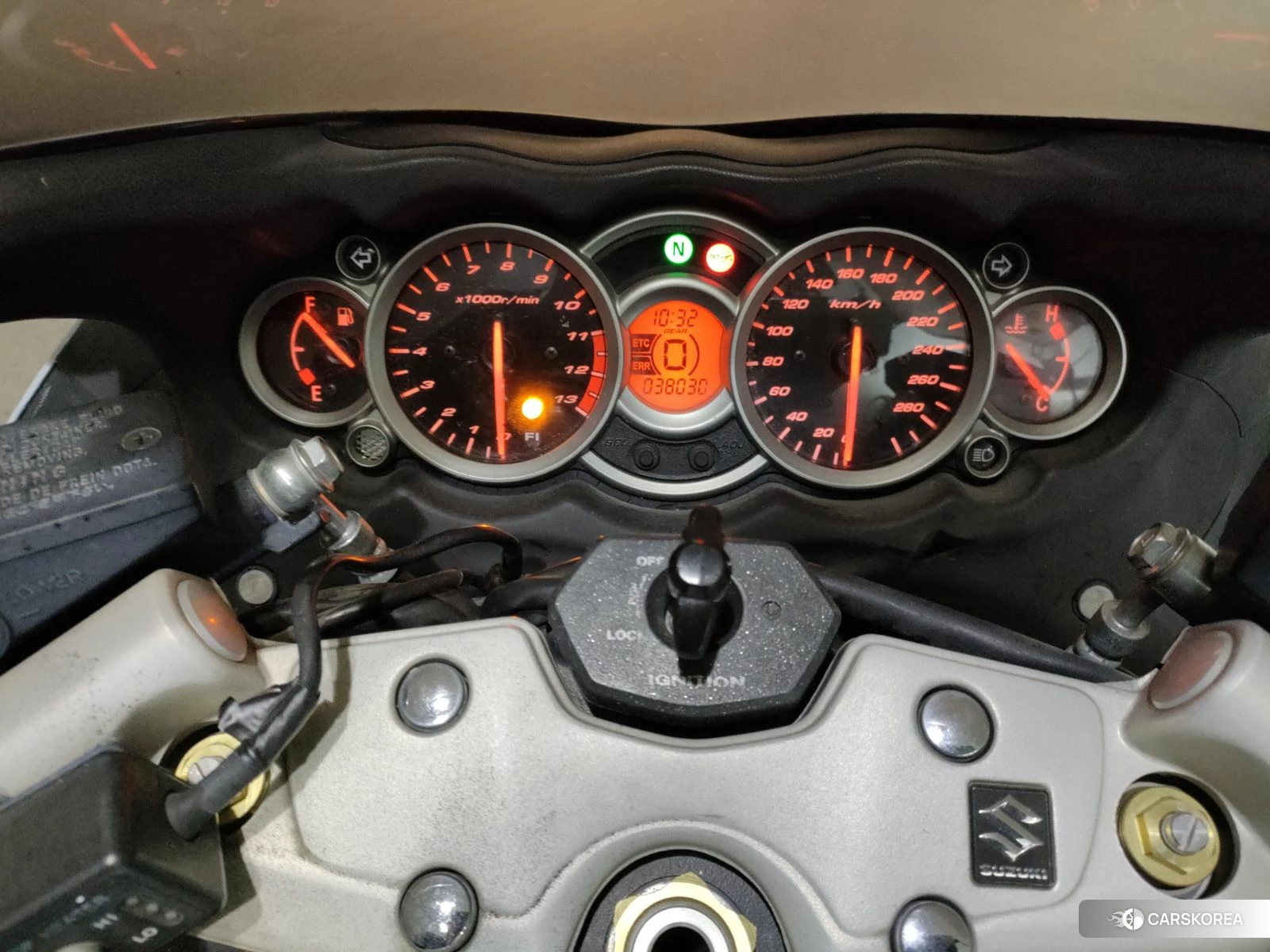 Suzuki GSX1300R HAYABUSA id 3947450 из Японии 6