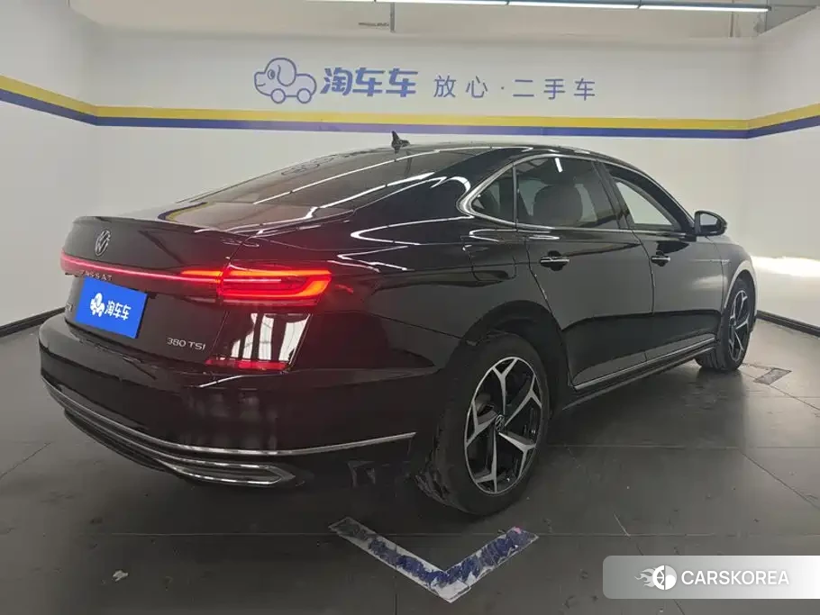 Volkswagen Passat id 4679492 из Китая 12