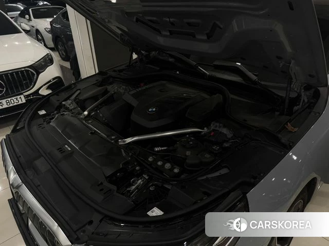 BMW 5 Series (G60) id 4329659 из Кореи 11