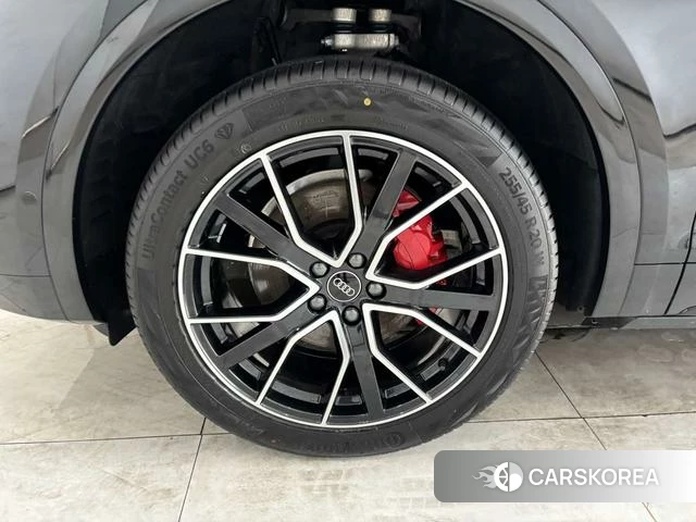Audi Q5L id 4321297 из Китая 28