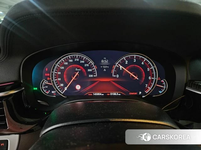 BMW 5 Series (G30) id 3894148 из Кореи 9