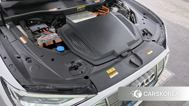 Audi e-Tron id 3655206 из Кореи 16