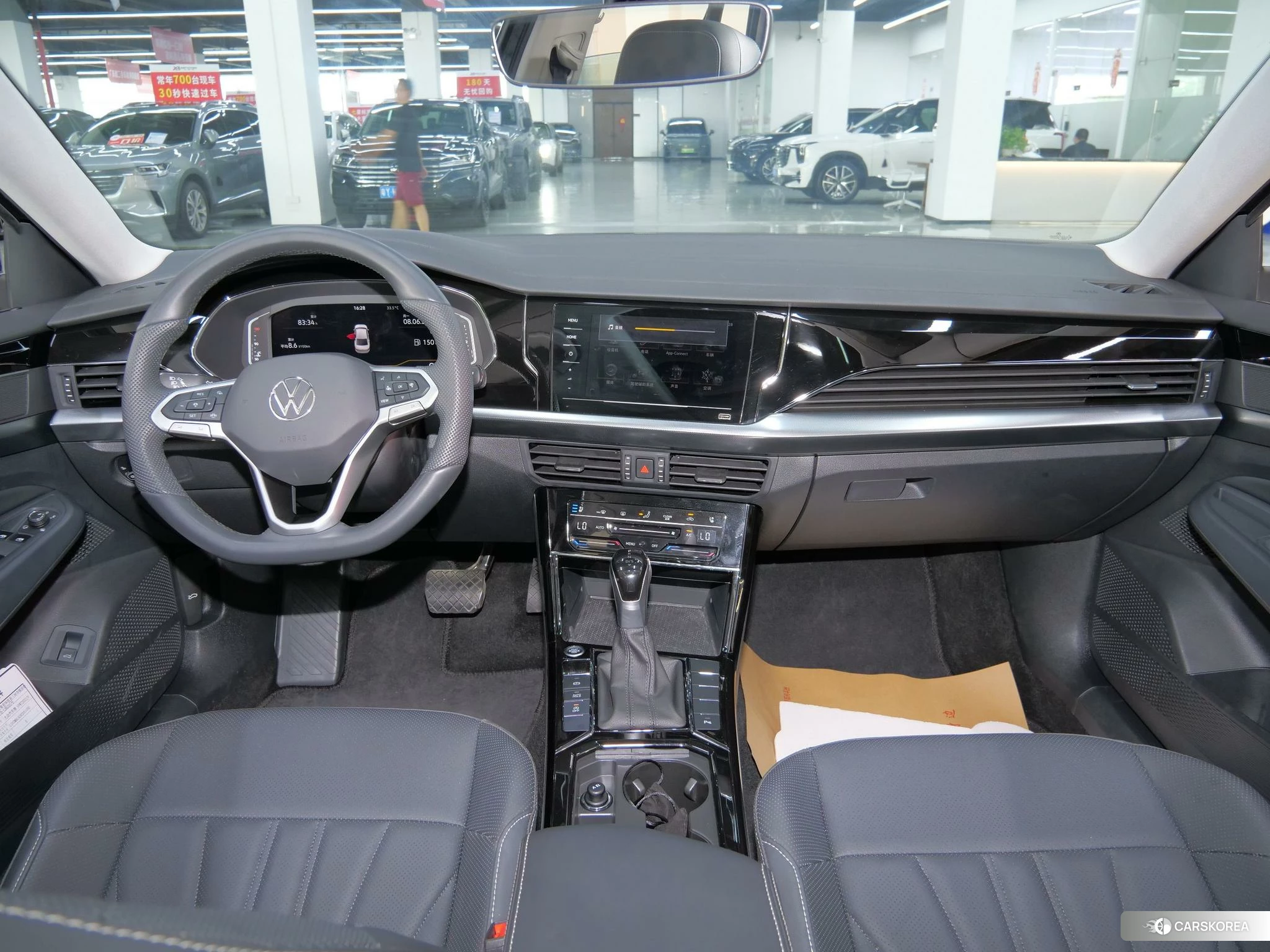 Volkswagen Passat id 4510923 из Китая 14