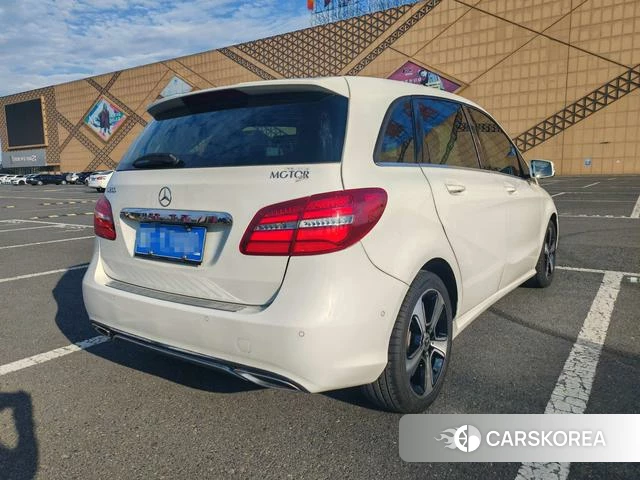 Mercedes-Benz Class B id 4207814 из Китая 17