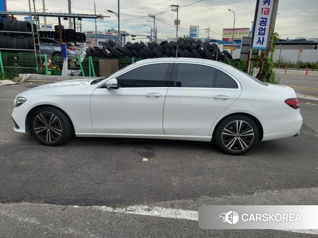 Mercedes-Benz E-Class W213 2021 Белый из Кореи, фото 6