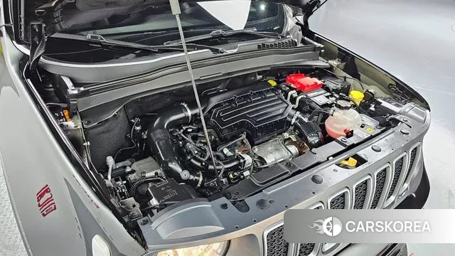 Jeep Renegade id 3606377 из Кореи 16