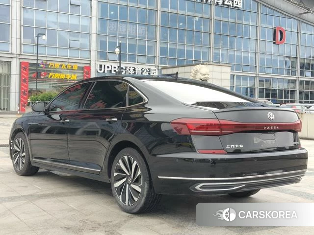 Volkswagen Passat id 4261123 из Китая 8