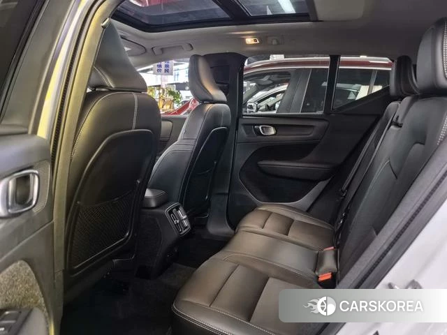 Volvo XC40 2020 Белый из Китая, фото 6