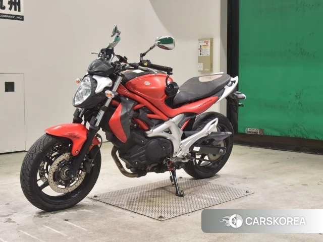 Проданный Suzuki GLADIUS 400 2010 из Японии, фото 2