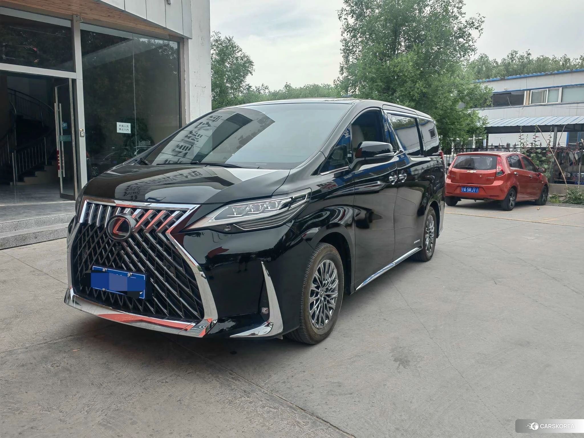 Lexus LM 2023 Черный из Китая, фото 6