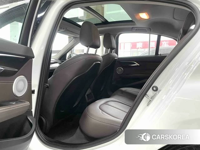 BMW 1 series id 4299676 из Китая 14