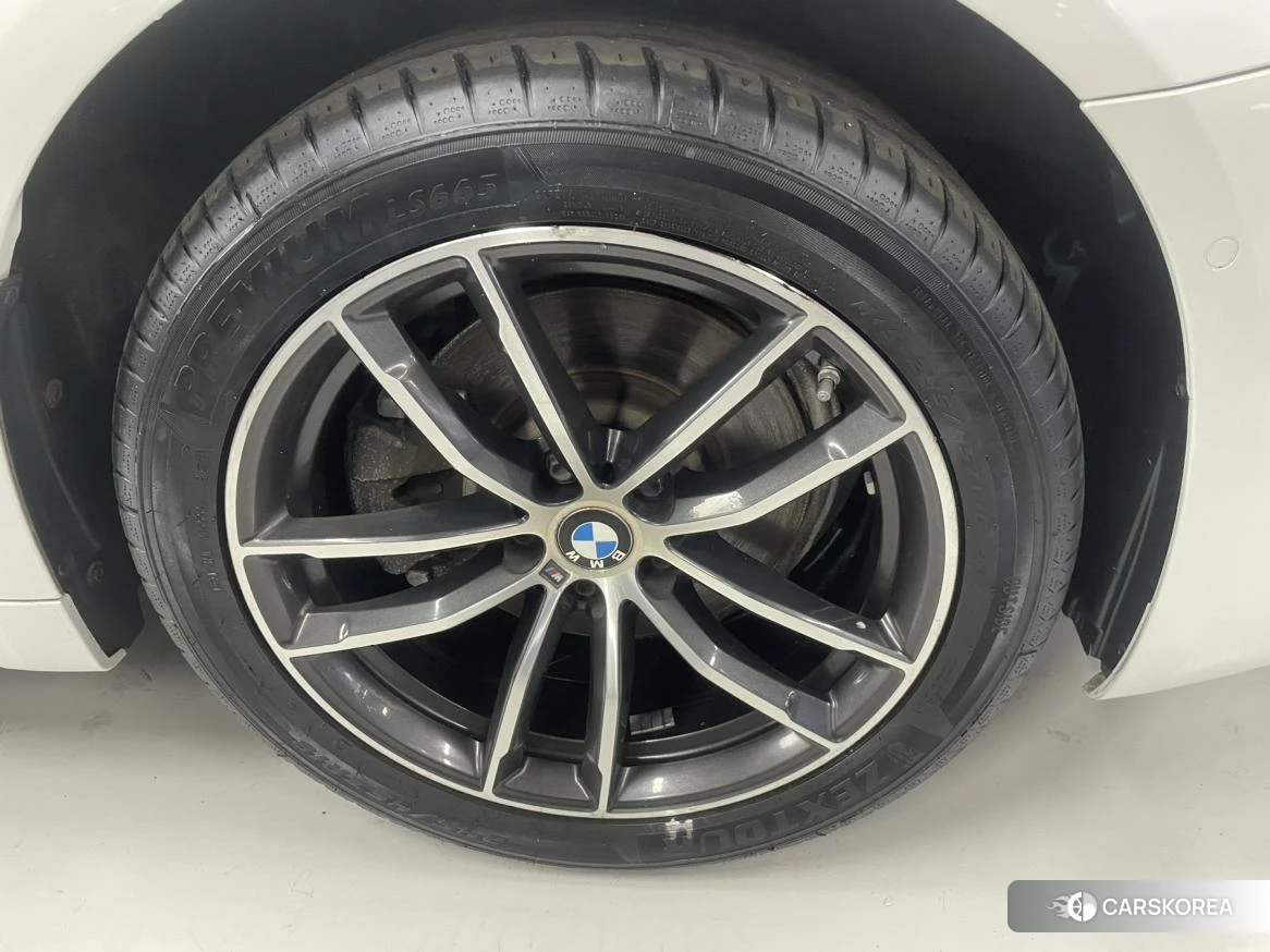 BMW 5 series 2021 Белый из Китая, фото 6