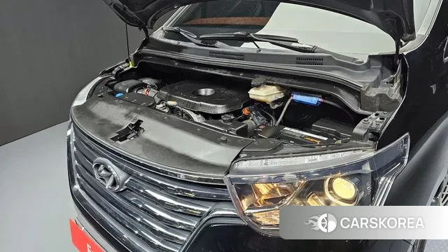 Hyundai The New Grand Starex id 3573628 из Кореи 16