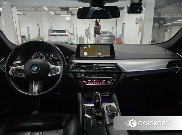 BMW 5 Series (G30) id 3916961 из Кореи 7