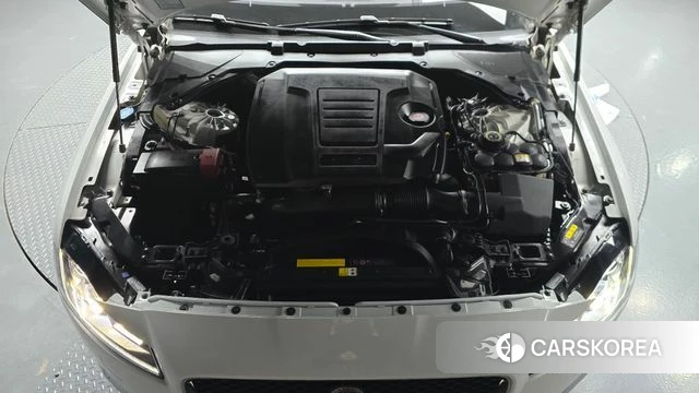 Jaguar XF (X260) id 3846042 из Кореи 16