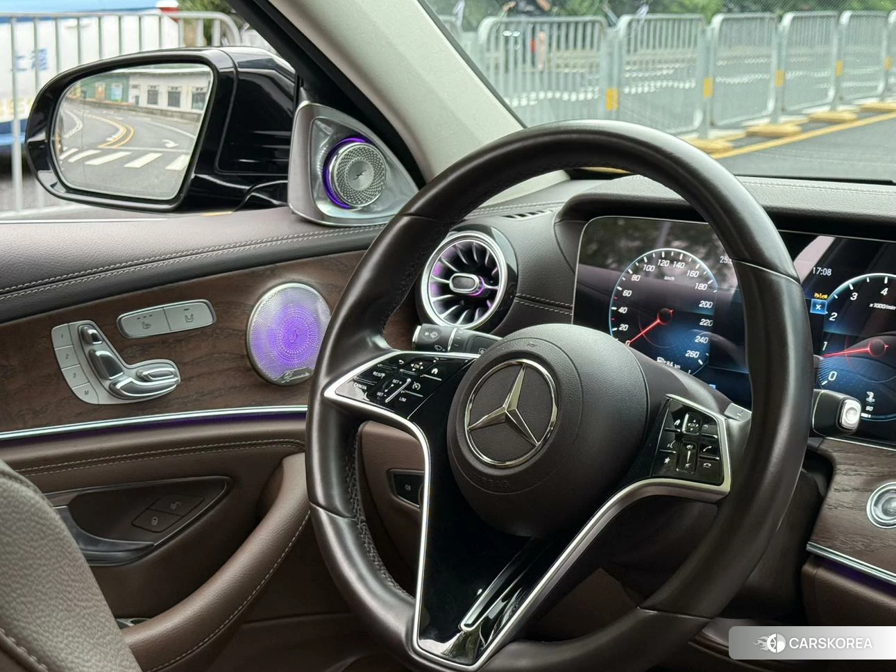 Mercedes-Benz E-Class id 4461916 из Китая 11