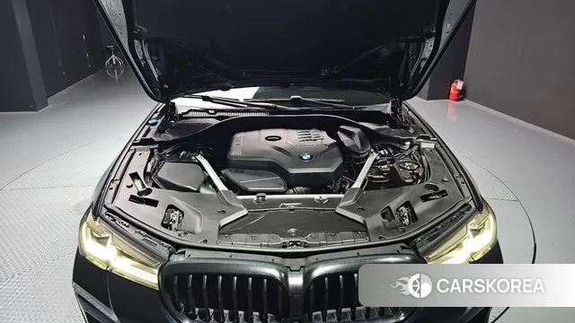 BMW 5 Series (G30) id 3058997 из Кореи 16