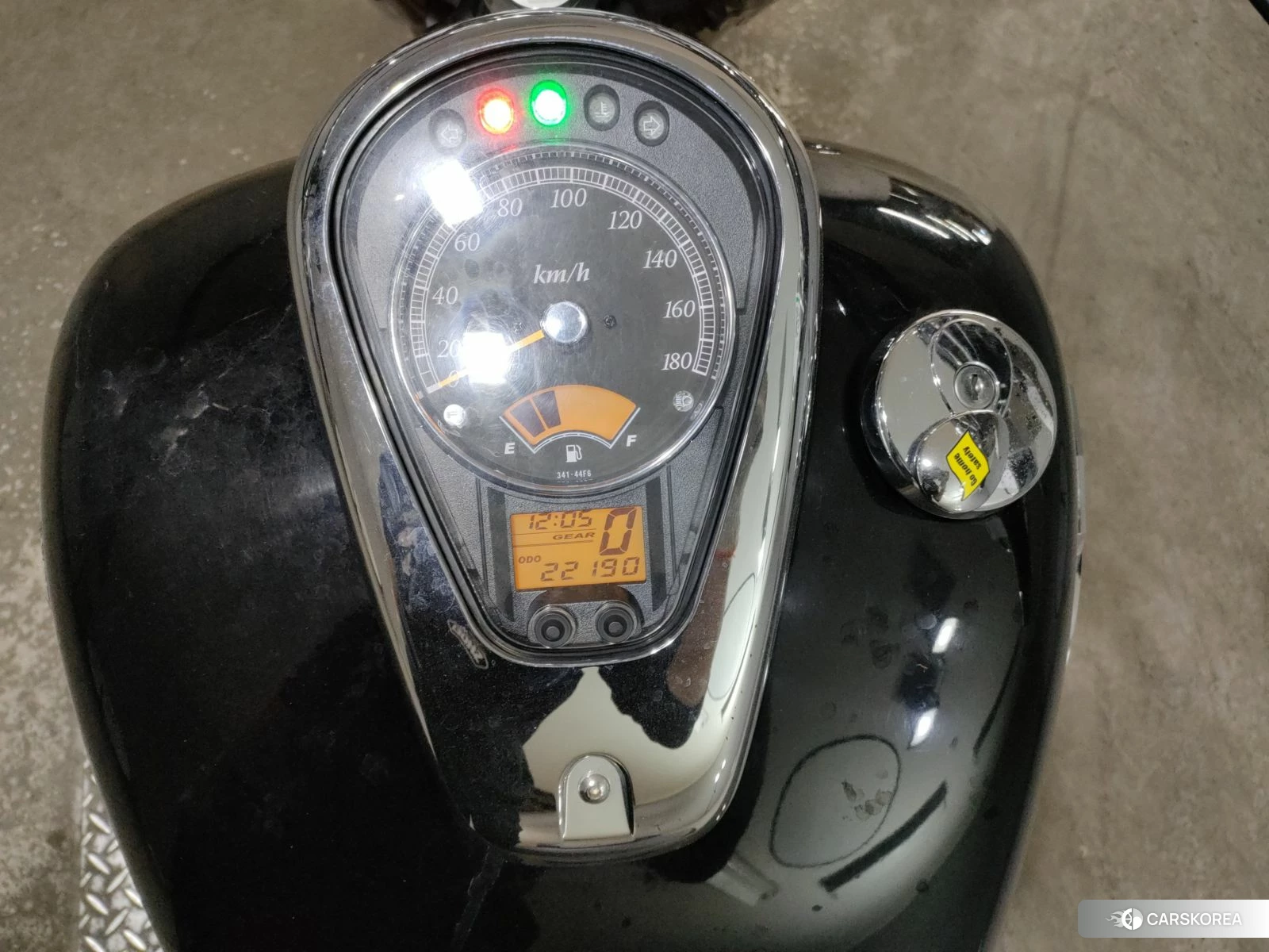 Suzuki INTRUDER 400 CLASSIC id 3946198 из Японии 6