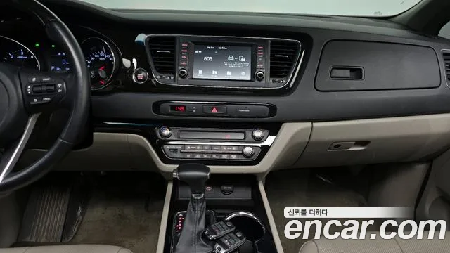 Kia The New Carnival id 2763790 из Кореи 16