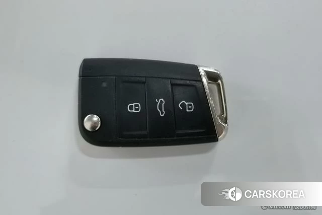 Volkswagen Sagitar id 4273239 из Китая 20