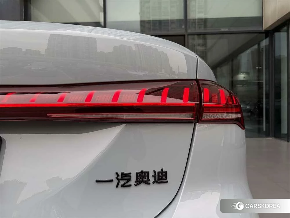 Audi A5L id 4510361 из Китая 10