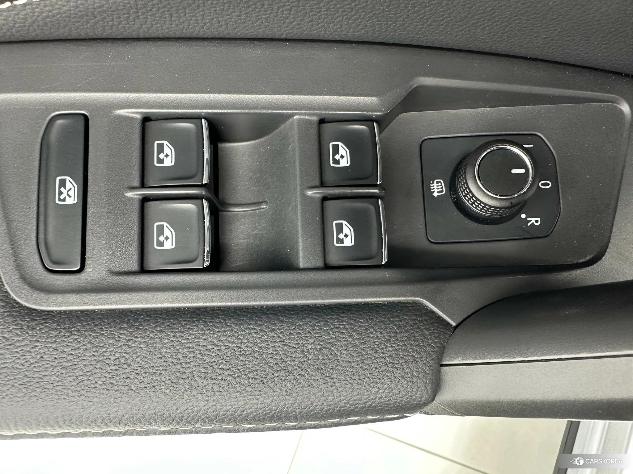 Volkswagen Tiguan L id 4514873 из Китая 15