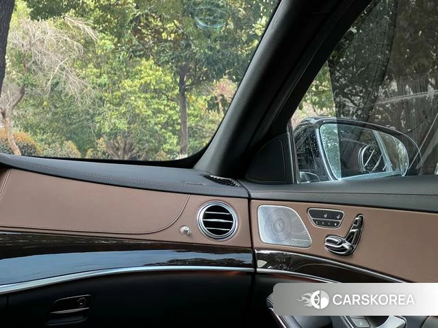 Mercedes-Benz Maybach S-class id 4253967 из Китая 20
