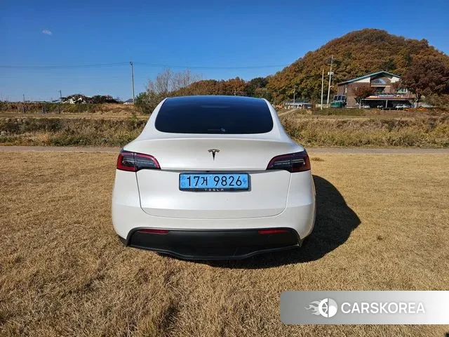 Tesla Model Y id 3398986 из Кореи 16