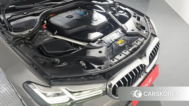 BMW 5 Series (G30) id 3601464 из Кореи 16