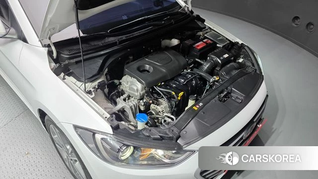 Hyundai Avante AD id 4667798 из Кореи 16