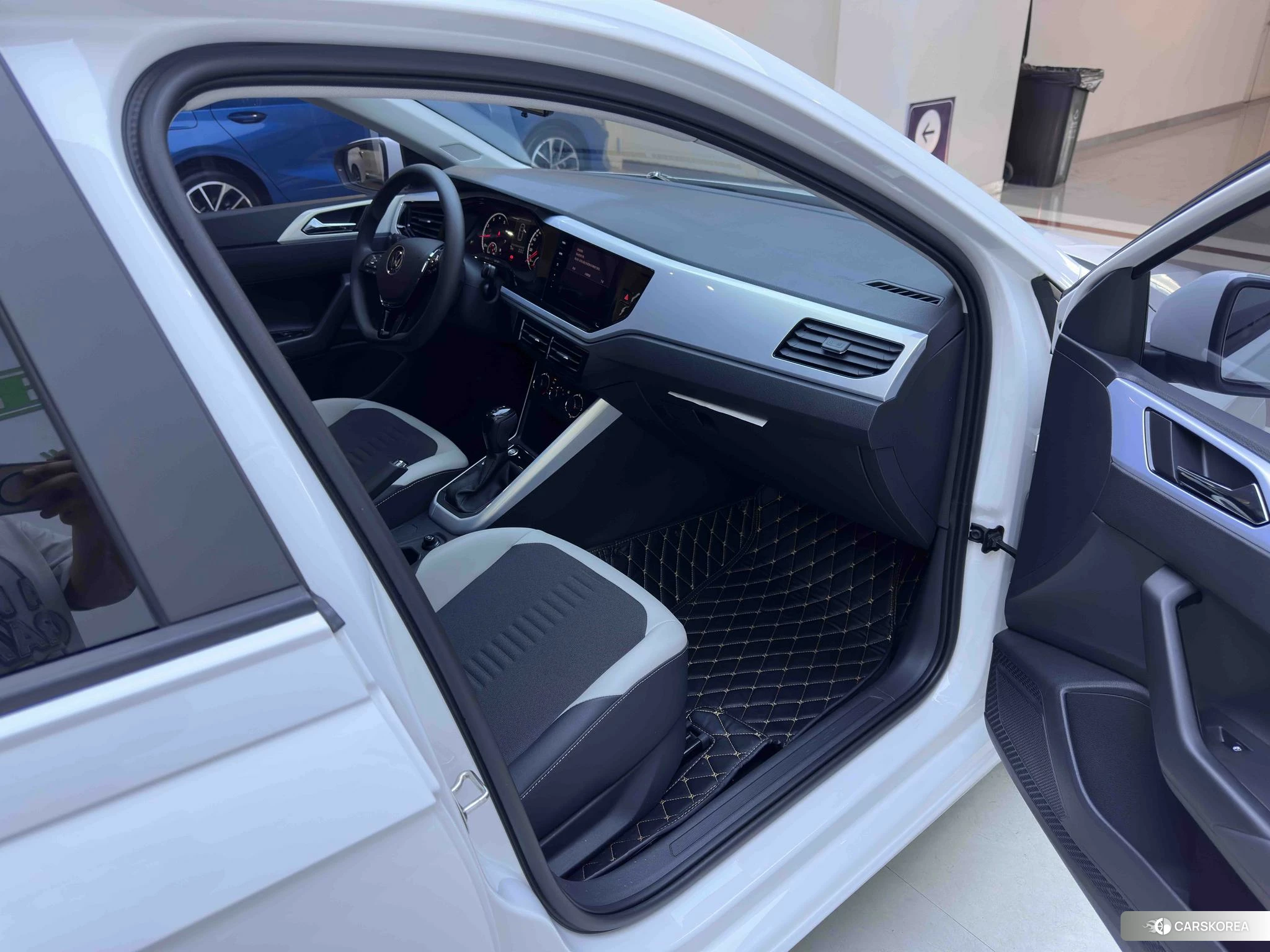 Volkswagen Polo id 4485369 из Китая 16