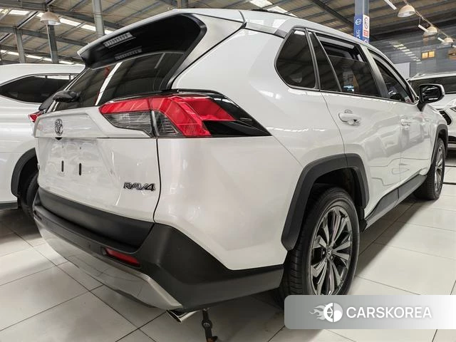 Toyota RAV4 Rongfang 2023 Белый из Китая, фото 6